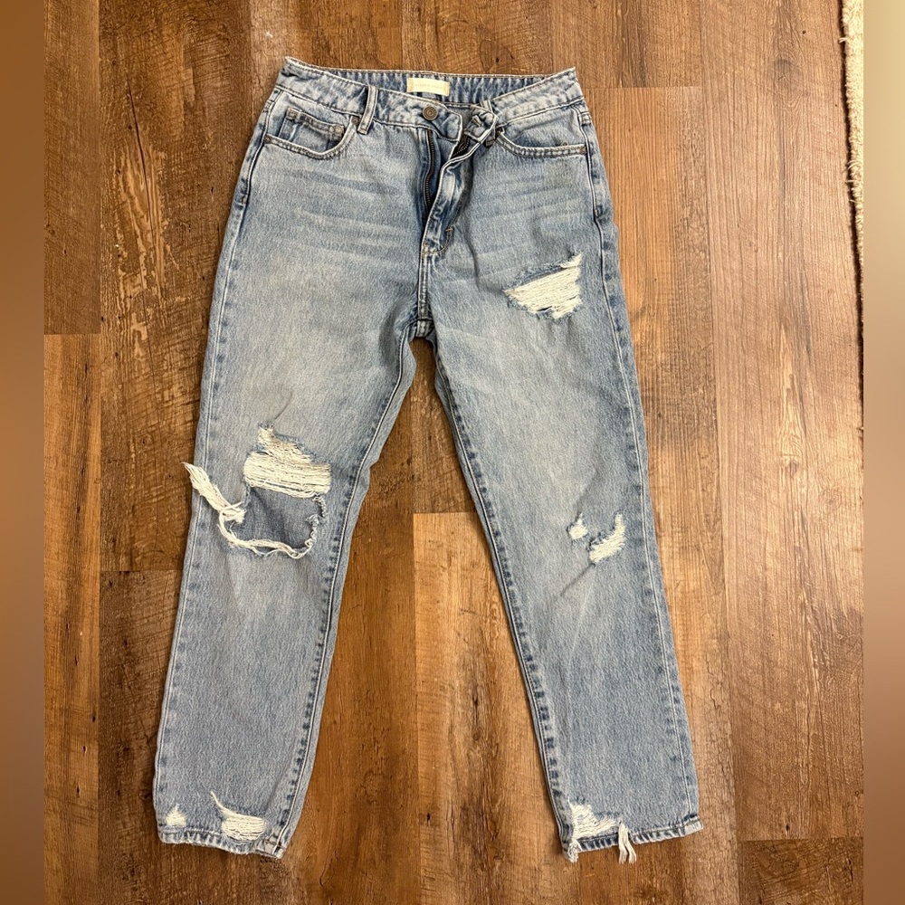 Distressed Light Blue Women's Cropped Hidden Jeans